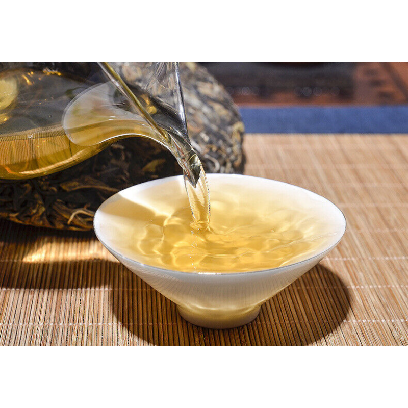 Yunnan Pu-erh Tea Cake Yiwu Ancient Tree Cha Tea  Green Tea Health Care 357g