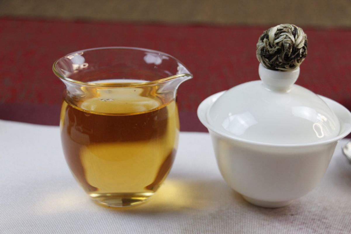 HelloYoung 500g Yunnan White Tea Moonlight White Dragon Pearl Stripe Handcrafted Tea