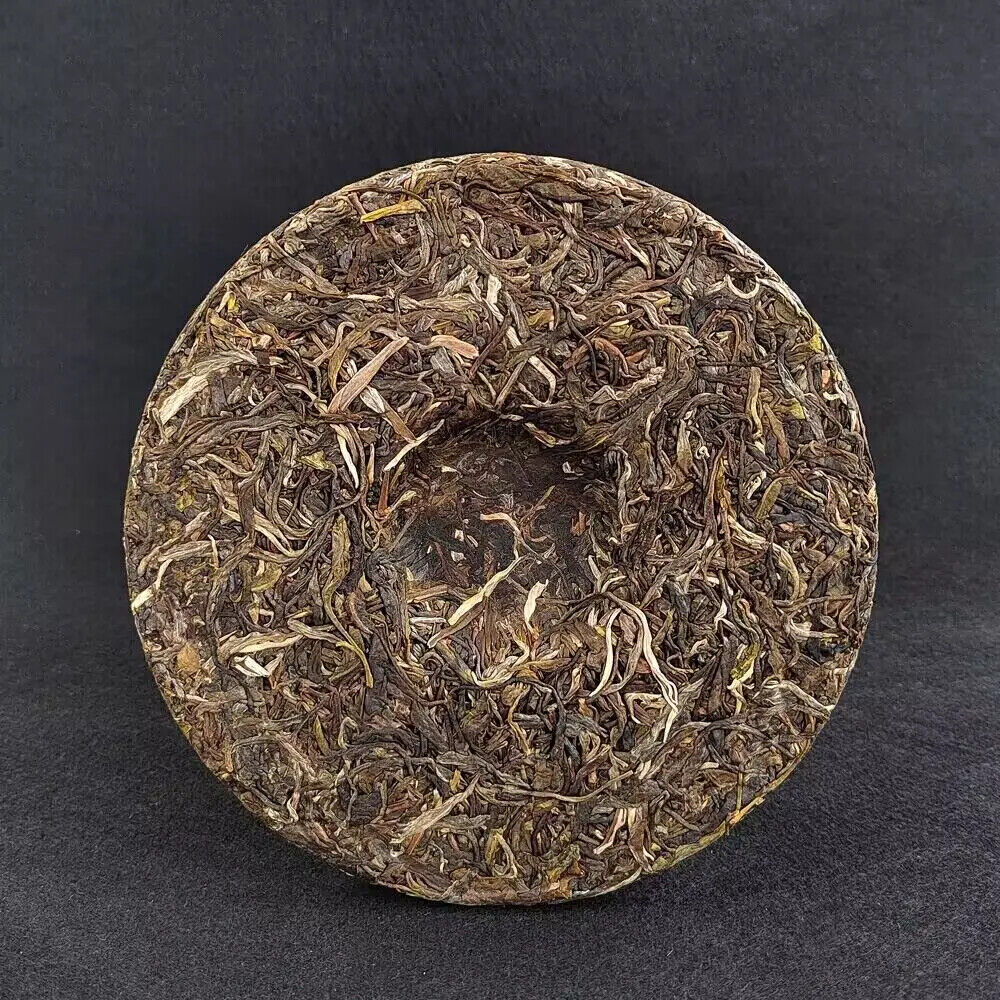 Yunnan Yiwu Peacock Puerh Cake Sheng Puer Tea 357g Compressed Raw Puer Tea Cake