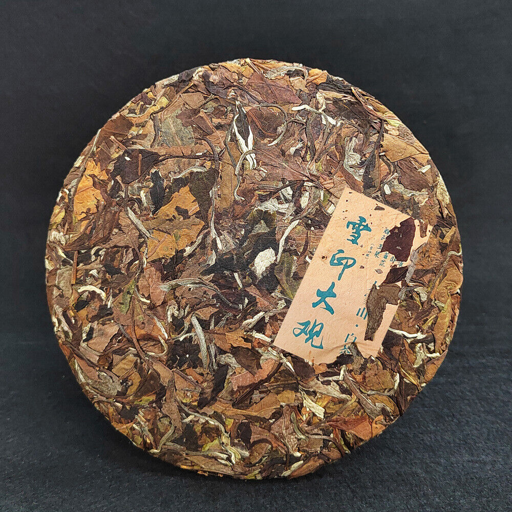HelloYoung 357g Yunnan white tea cake tea moonlight white Mengku Daxueshan tea leaves