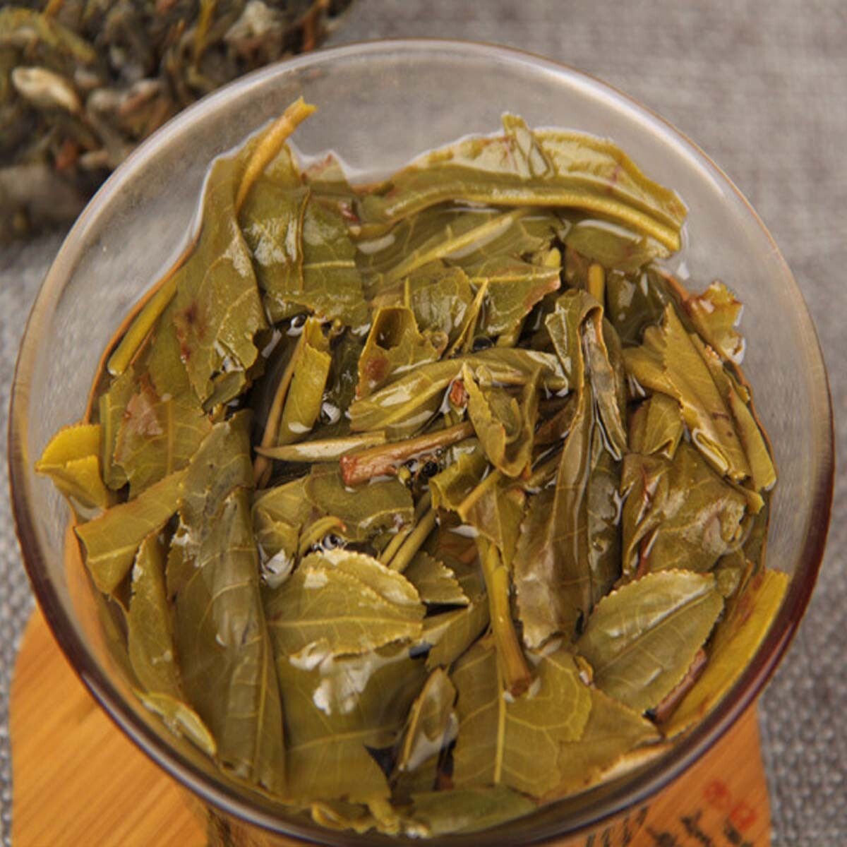 Old Ancient Tree Mingqianchun Handmade Tea Health Drink Sheng Cha Cha Puerh Tea