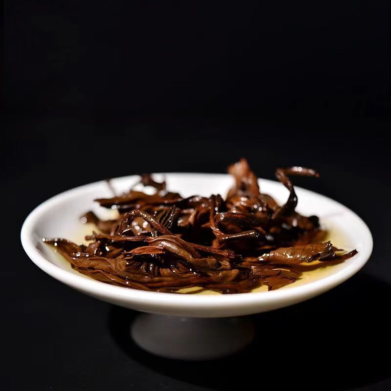 HelloYoung 357g Dianhong Black Tea Yunnan Fengqing Black Tea Cake Bingdaohong Organic Tea