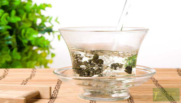 HelloYoung Organic Premium Taiwan High Mountain Dong Ding DongDing Tung Ting Oolong Tea