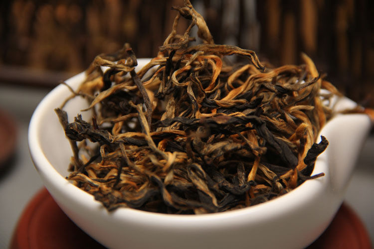 HelloYoung TeaOrganic Red Tea Yunan Black Tea 58 Dianhong Tea Golden Black Tea Bud Snail