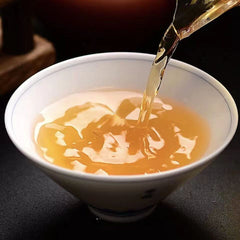 357g Yiwu Raw Puerh Tea Cake Yunnan Old Tree Pu-erh Sheng Tea Big Leaf Pu'er Tea
