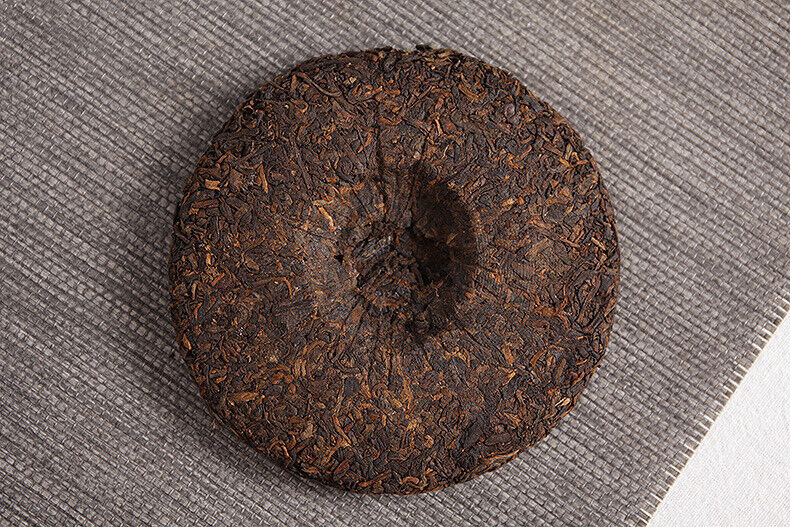Yunnan Pu'er Tea Menghai Ripe Tea 100g Old Pu'er Ripe Cake Big Tree Old Tree