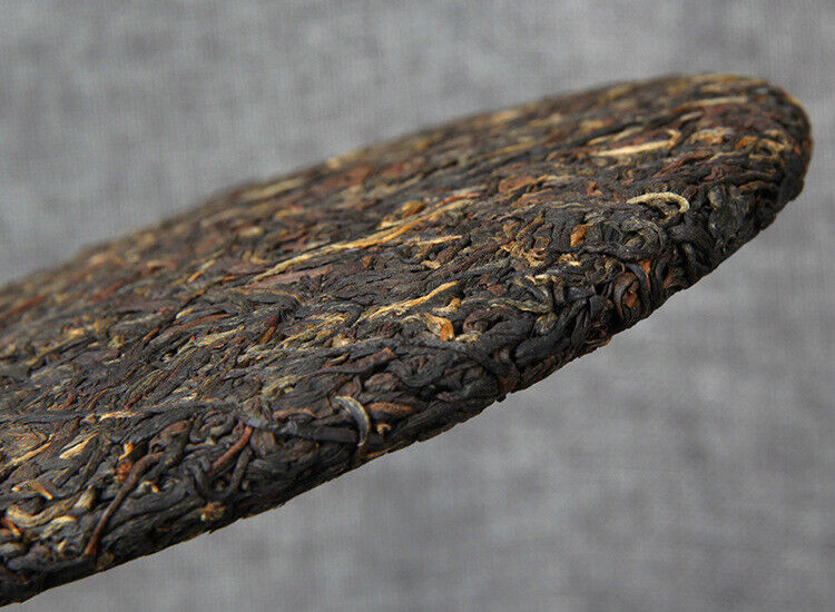 HelloYoung TeaYunnan Old Tree Black Chinese Tea Dianhong Feng Qing Red Black Tea Cake 357g