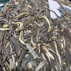 357g Spring Sheng Pu-erh Tea Cake Jadeite Banzhang Puerh Raw Tea Pu'er Cake Tea