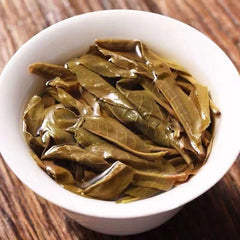 357g Pu-erh Raw Tea Cake Iceland Big Tree Puerh Tea Early Spring Pu'er Green Tea
