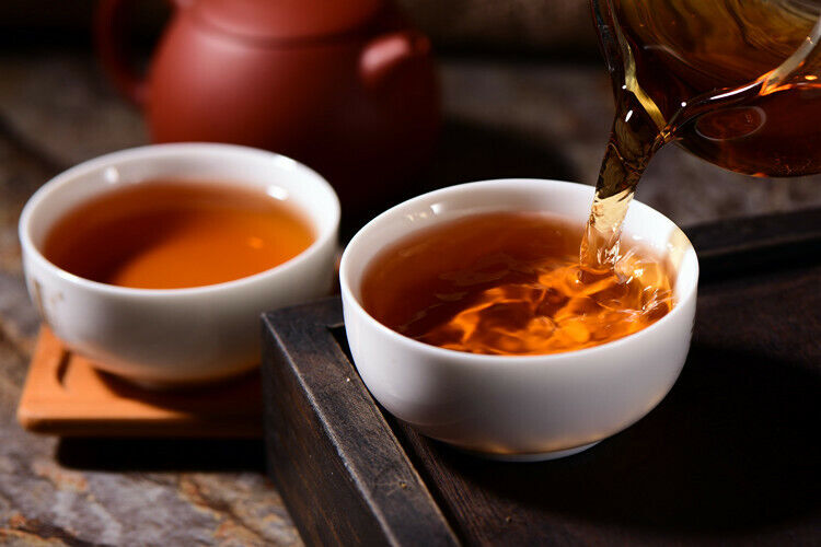 HelloYoung TeaYunnan Sun Dried Ancient Arbor Tree Dianhong Dian Hong Black Tea Cake 357g