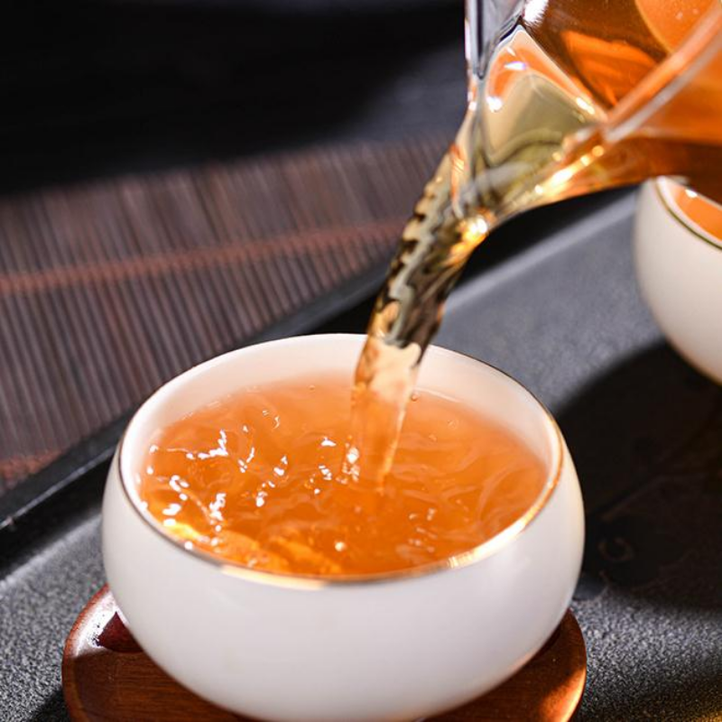 357g Yiwu Raw Puerh Tea Cake Guafengzhai Pu-erh Shengcha Yunnan Pu'er Green Tea