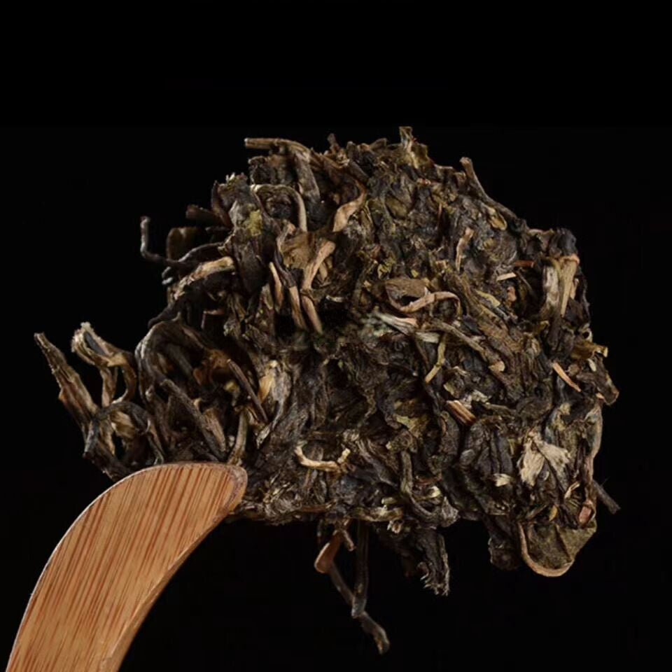 357g Yiwu Raw Puerh Tea Cake Yunnan Old Tree Pu-erh Sheng Tea Big Leaf Pu'er Tea