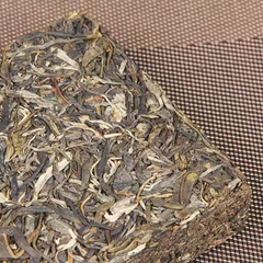 1000g Yiwu Old Tree Puerh Raw Tea Brick Peacock Yunnan Puerh Tea Pu'er Green Tea