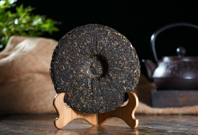 HelloYoung TeaYunnan Sun Dried Ancient Arbor Tree Dianhong Dian Hong Black Tea Cake 357g