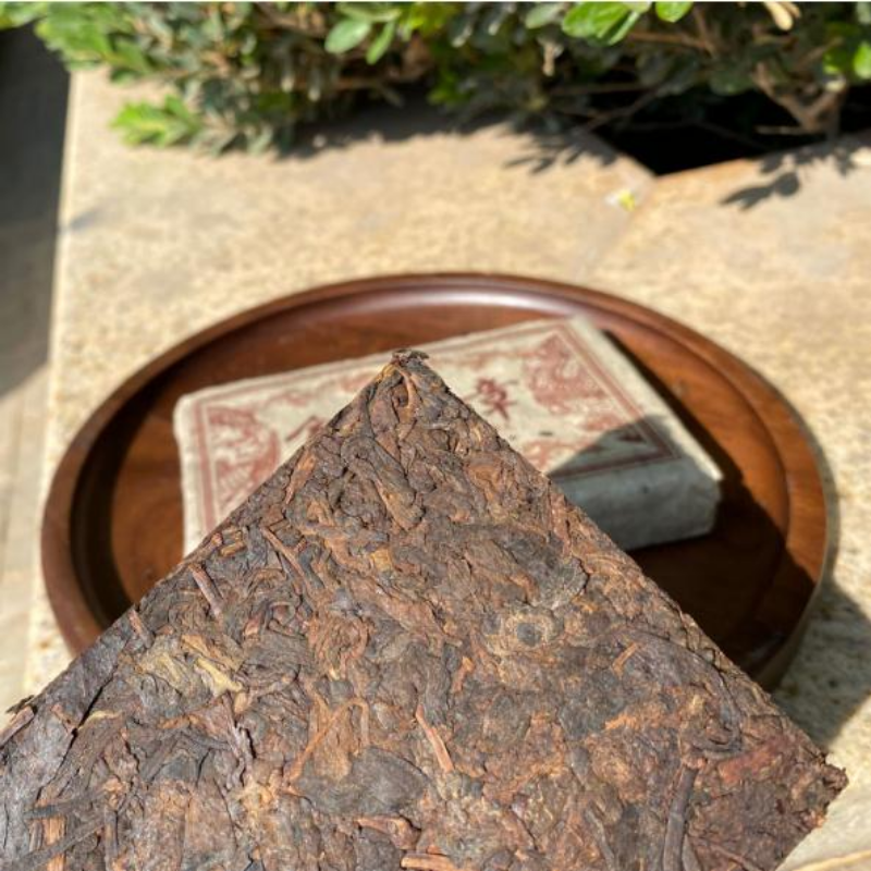 Banzhang Pu-erh Cooked Tea Organic Pu'er Tea 200g Ripe Puerh Tea Brick Golden