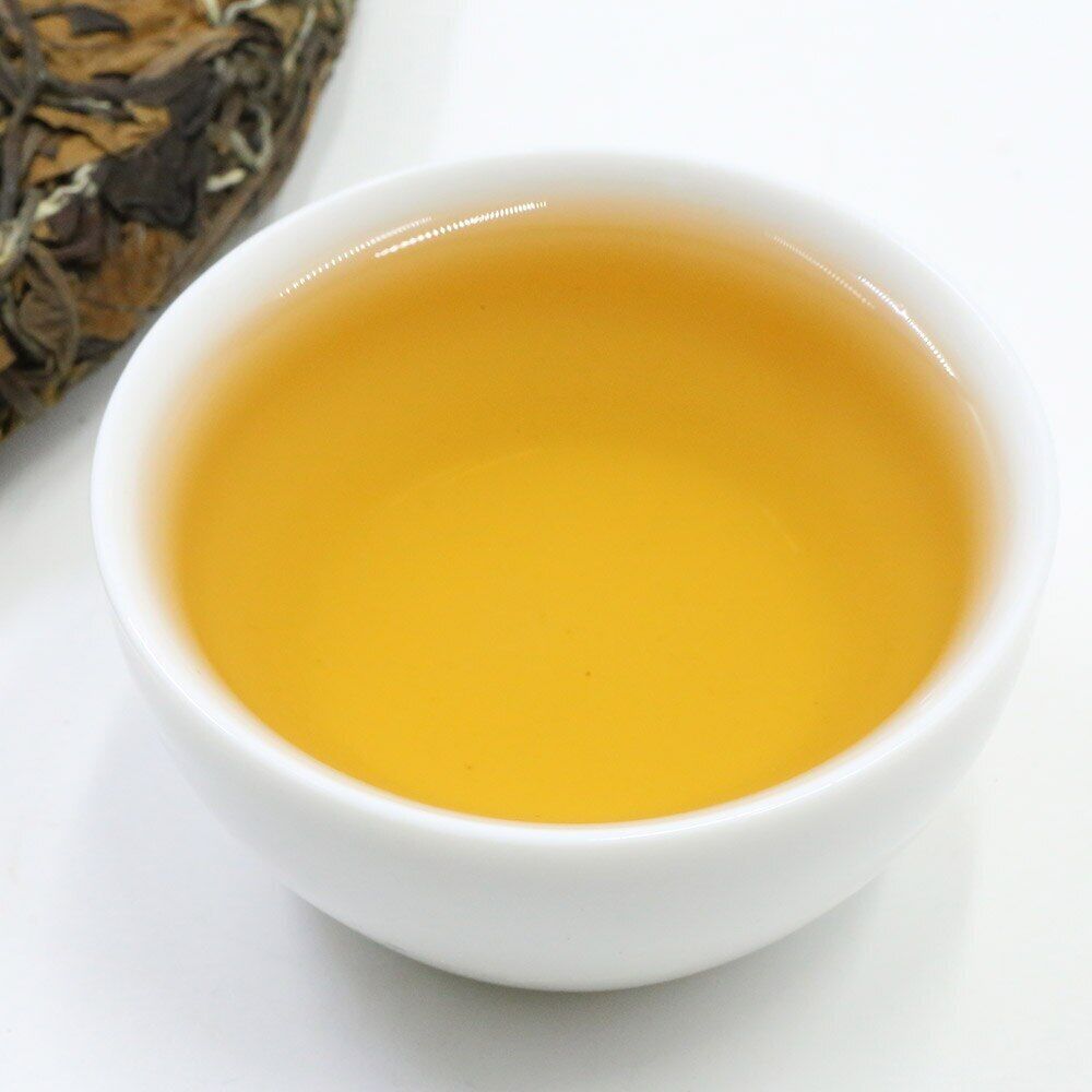 HelloYoung FuDing Old Tree Bai Cha Chinese White Tea Cake 350g