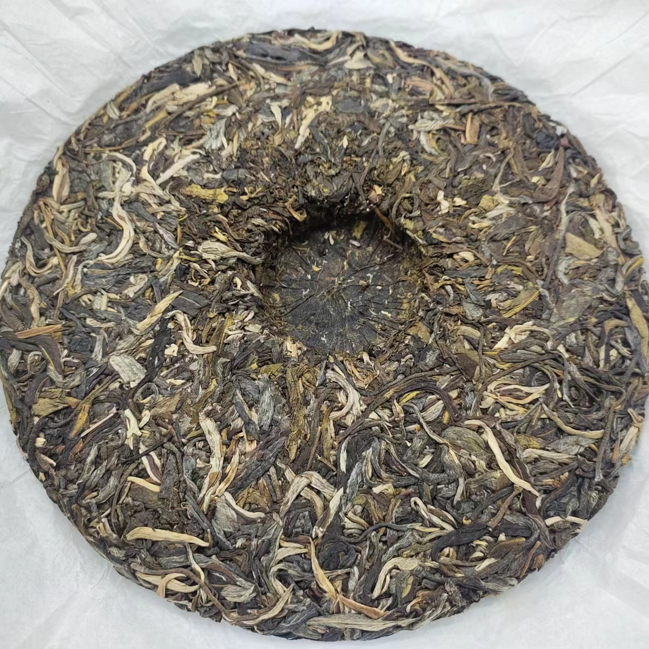 Yunnan Mengku Pu-erh Raw Tea Big Snow Mountain Puerh Sheng Tea Cake Pu'er 357g
