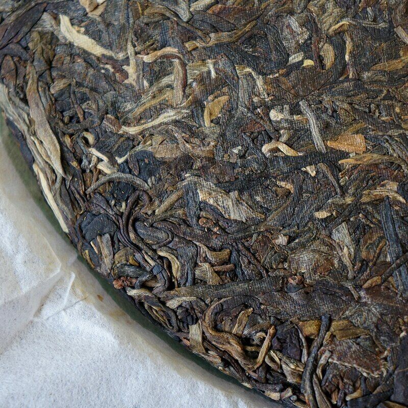 HelloYoung /LaoTongZhi 9948 Batch 141 Raw puer Tea Yunnan Old Comrade Haiwan Puer
