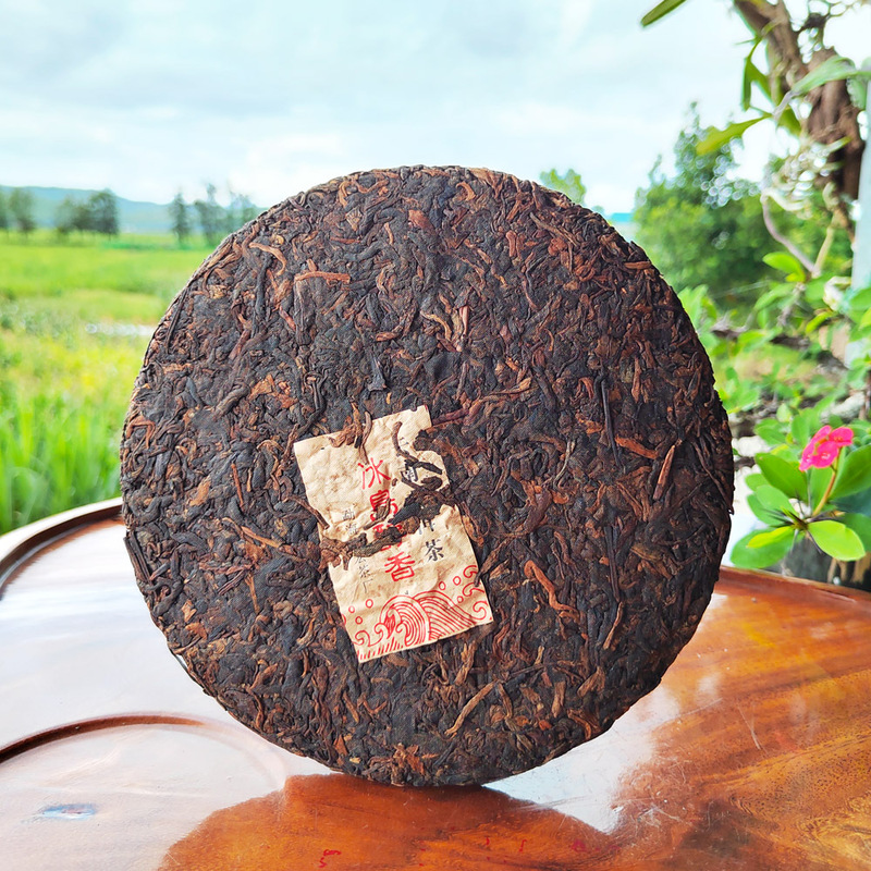 357g Yunnan Iceland Pu-erh Tea Cake Ripe Puerh Tea Cooked Pu'er Tea Black Tea