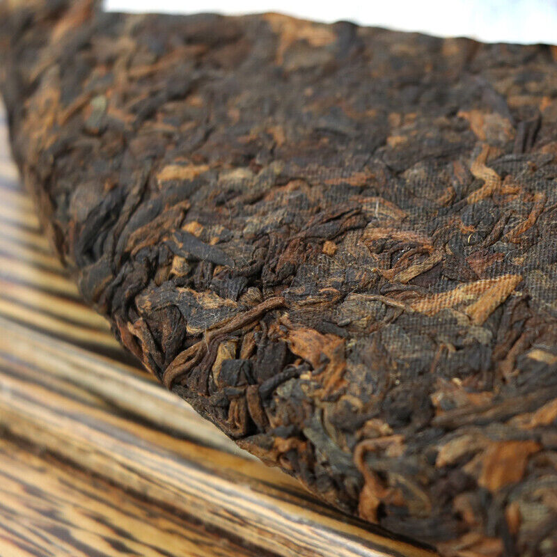 HelloYoung "Winter Snows" Haiwan Puer Cake Dong Xue Shu Pu Erh Tea Ripe Gelanghe 400g