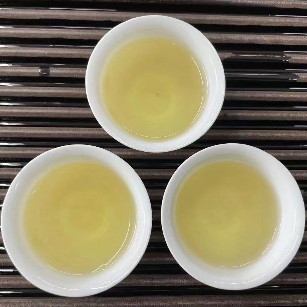 HelloYoung China Phoenix Dancong Yashixiang Oolong Tea Feng Huang Duck Feces Light Flavor