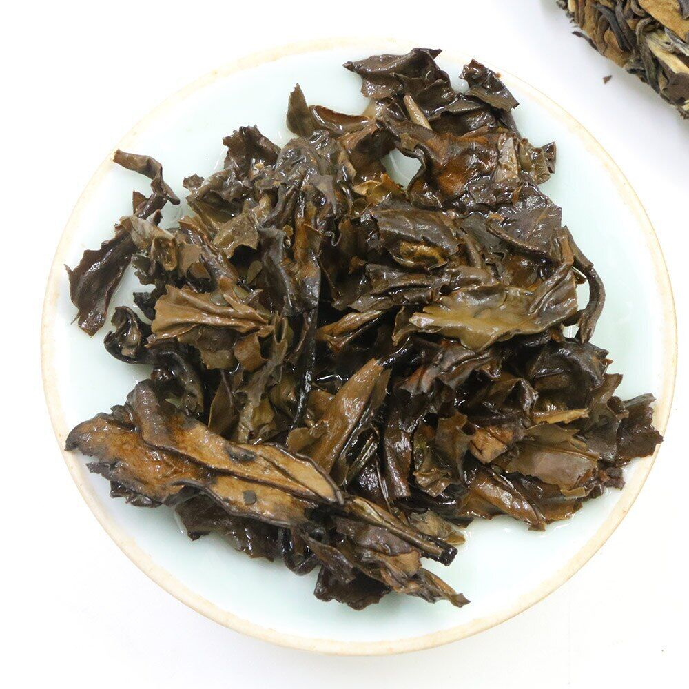 HelloYoung FuDing Old Tree Bai Cha Chinese White Tea Cake 350g