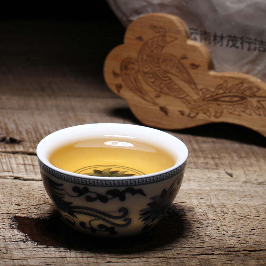 Yunnan Pu-erh Raw Tea Cake Dongguo Puerh Shengcha Chinese Pu'er Green Tea 357g