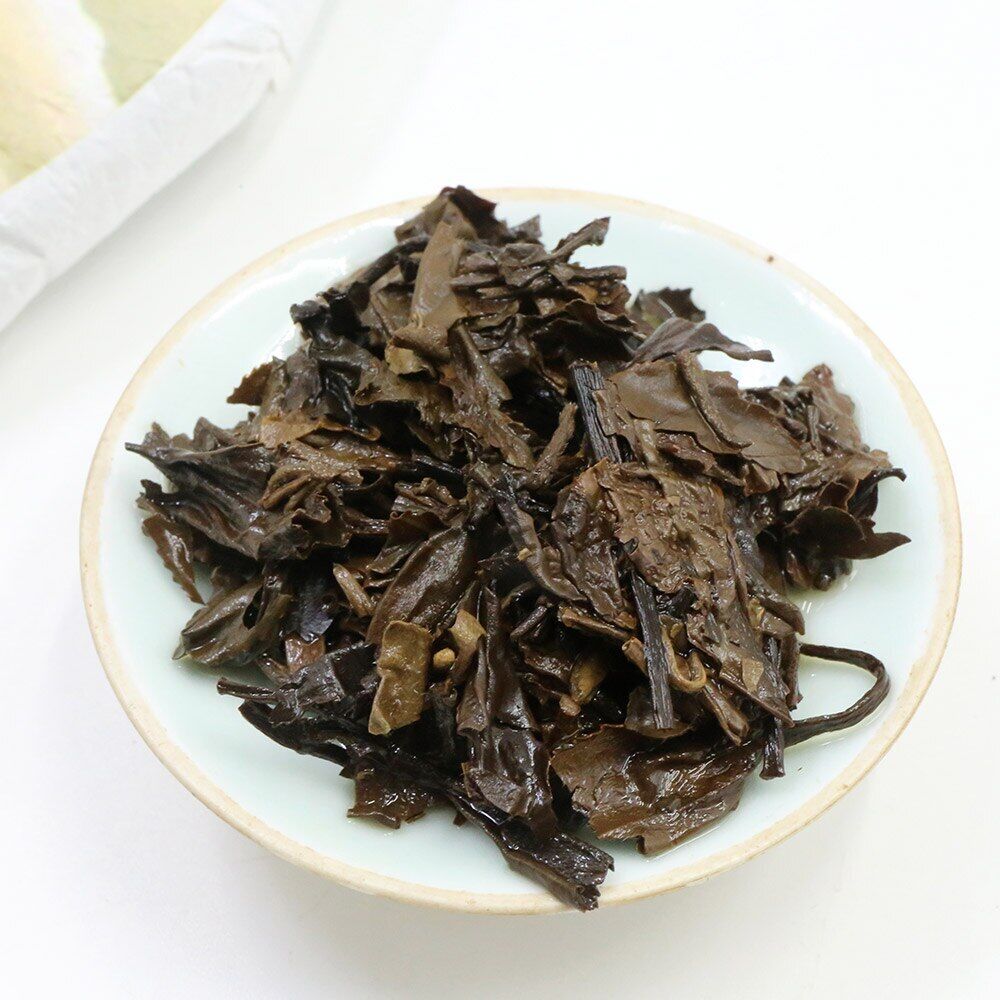 HelloYoung Landscape CHinese White Tea Old Bai Cha Tea Leaf Cake 350g