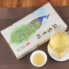 1000g Yiwu Old Tree Puerh Raw Tea Brick Peacock Yunnan Puerh Tea Pu'er Green Tea