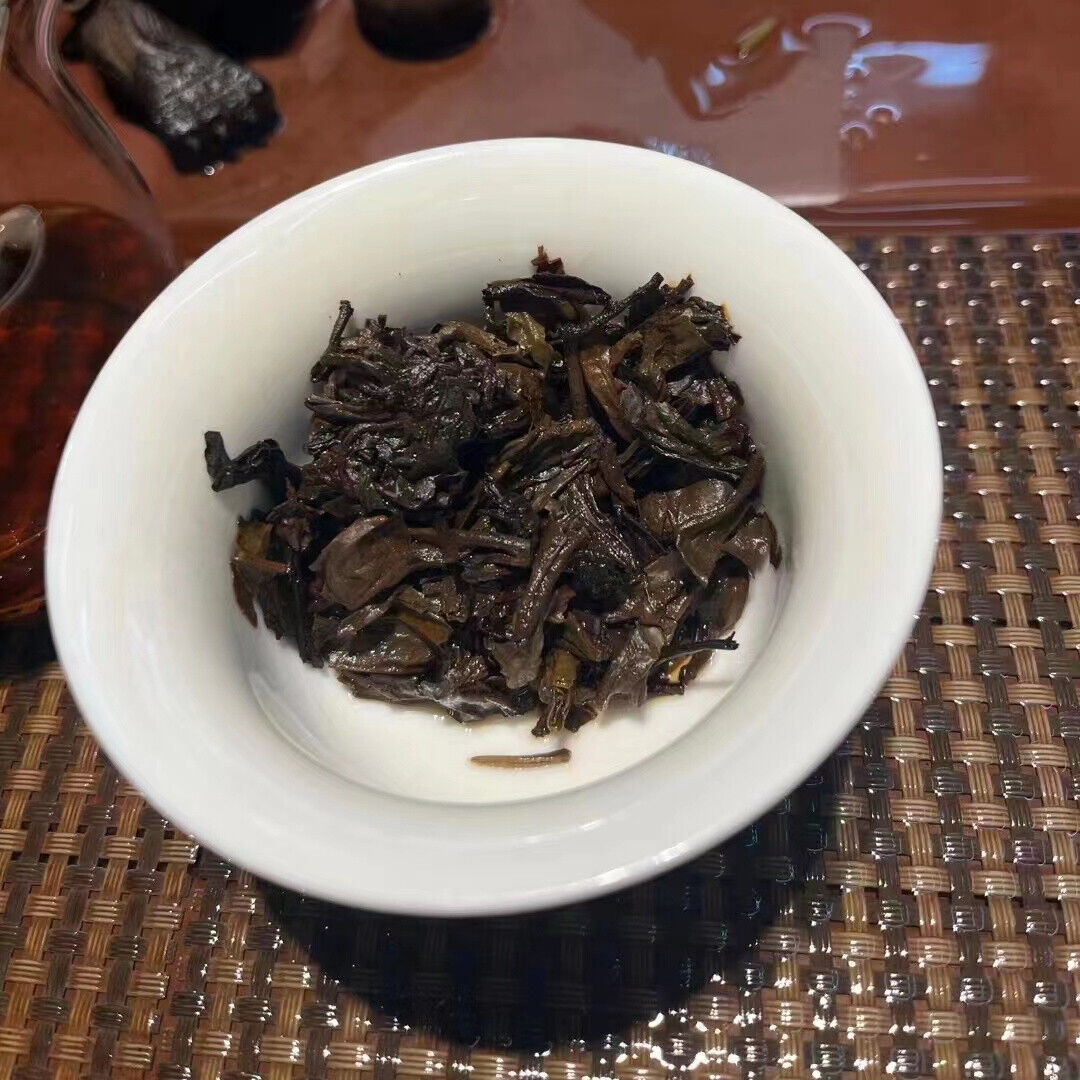 357g Yunnan Old Puerh Raw Tea 1990s Meishu Aged Raw Pu'er Cake Tea Only Ten Left