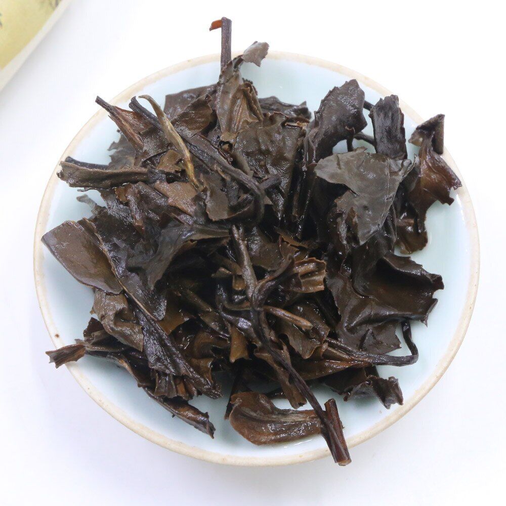 HelloYoung Shuanghe CHinese White Tea Old Bai Cha Tea Leaf Cake 300g