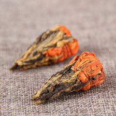 Dianhong Bai He Bao Ta Dian Hong Handmade Kungfu Honey Fragrant Black Tea