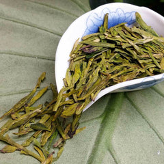 HelloYoung Xihu LongJing Green Tea Box Tea Fresh Dragon Well Long Jing Green Tea 75g
