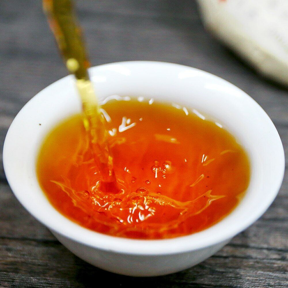 HelloYoung Wild Red Dianhong Black Chinese Tea Yunnan "Iceland Red" Tea Cake 200g